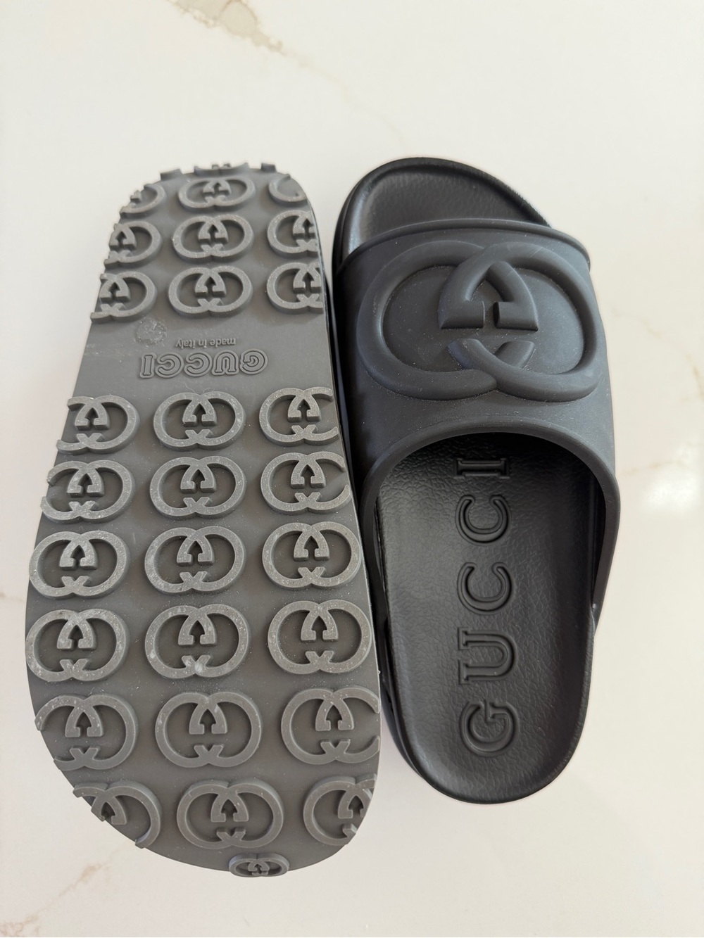 Gucci interlocking GG Slide Sandals - Picture 5 of 5